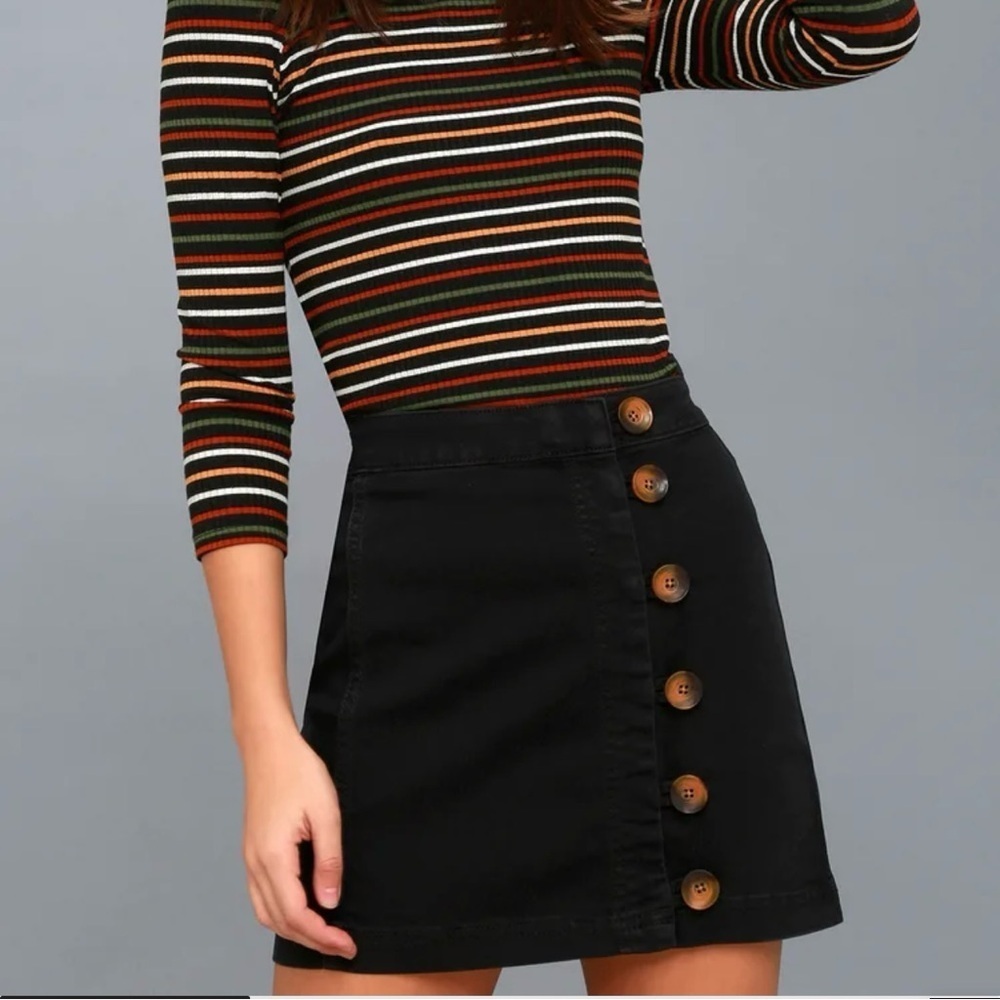 FREE PEOPLE Black Button-Front Mini Skirt Size 0 - Picture 1 of 7